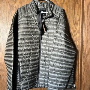 NWT Duluth Trading Company Alaskan Hardgear Aniok down jacket